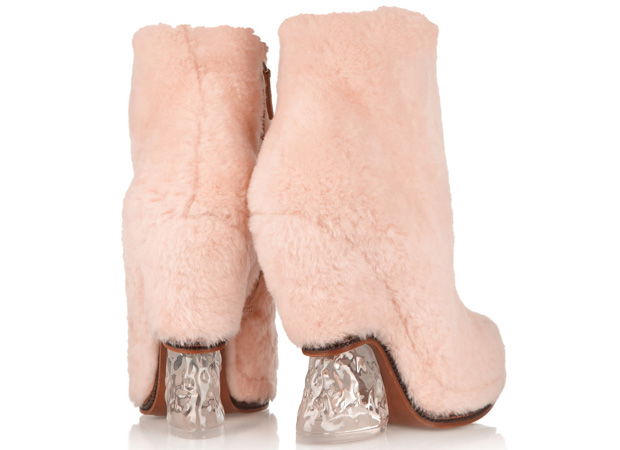 Fendi shearling boots pink