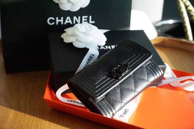 Chanel Boy cardholder so black