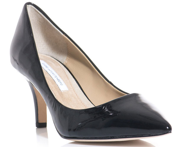 Diane von Furstenberg black pumps