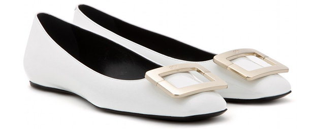 Roger Vivier patent leather flats