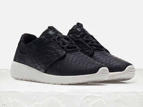 Uterqüe sneakers snake roshe run